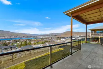 Stamped concrete deck with propane bib for barbeque