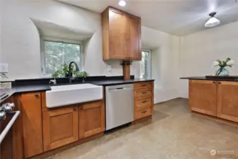 Farmhouse sink