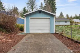 Spacious One-Car Spacious garage with automatic opener