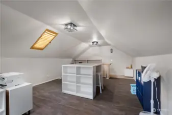 Lots of space for a home office or hobby room