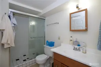 Unit 1 - Bathroom