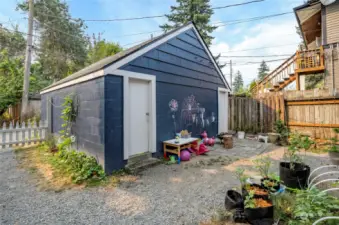 Community garden and courtyard area.