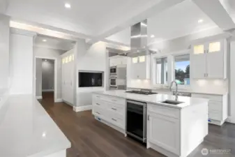 Top of line appliances and an amazing kitchen