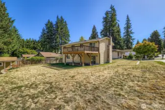 PEACEFUL LARGE BACKYARD W/ LOTS OF ROOM FOR PLAY AND PETS.