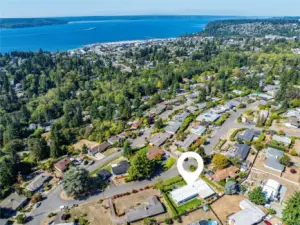 ABOUT THE AREA  Easy access to 516, Pacific Hwy and I-5  .3 miles to Mt. Rainier Pool  .6 miles to Barnes Creek Nature Trailhead  1.6 miles to Downtown Des Moines and Waterfront  2.2 miles to Saltwater State Park  5 miles to SeaTac Airport  18 miles to Downtown Seattle for entertainment, professional sports, dining, shopping and much more