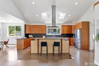 There is a wonderful amount of storage and workspace in this kitchen!