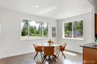 Dining room.