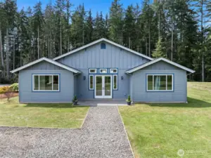 Rambler with dual suites, 3 bedrooms plus an office!