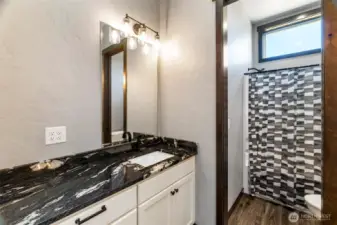 Guest Bath 1
