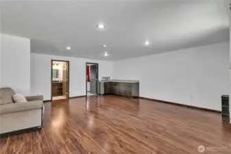 MIL/Extended family room, or 2nd Primary suite, with seperate entrance