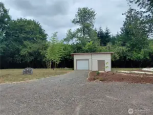 Detached Garage