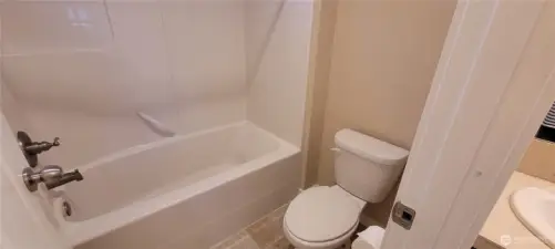 2nd Bathroom