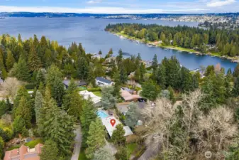 This is a rare diamond of esteemed Pacific Northwest design and extraordinary location — all of Medina's celebrated lifestyle and convenience, in a home as beautifully special as the life you want to live.