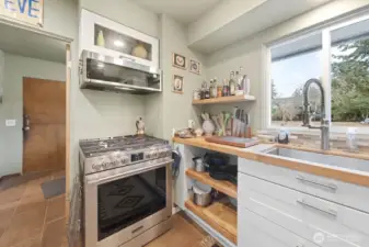 All the kitchen conveniences