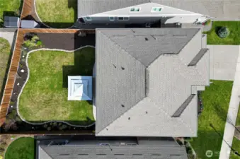 Nearly new home! Enjoy low maintenance living in Steilacoom Heights.