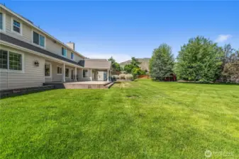 Private Back Yard & Covered Patio