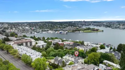 Close to Gas Works Park & vibrant South