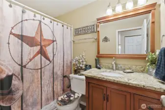 Primary Full bathroom off primary bedroom