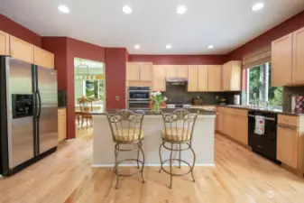 Spacious "Cooks" kitchen with center island