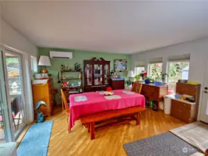 dinning area near kitchen