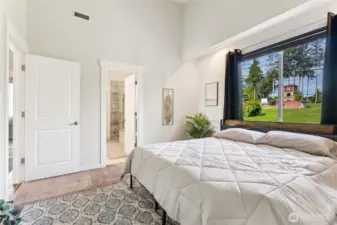 Upstairs Primary Bedroom