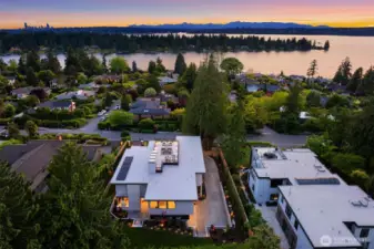 Close proximity to Yarrow Point amenities