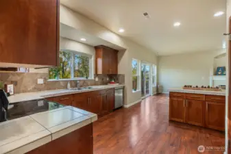 Spacious kitchen with ample pantry