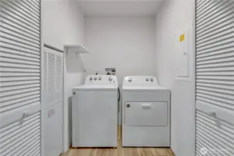 Laundry closet, washer dryer negotiable