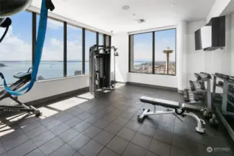 Gym with endless waterviews