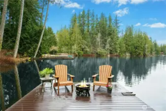 Unwind on your floating barge with panoramic water views - your front-row seat to Beaver Lake’s natural beauty. Roast hot dogs and marshmallows over the firepit as you gently float along, surrounded by peace, pines, and perfect summer moments.