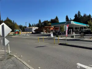 "TRADING POST" and new 5-Story Apartment Bldg--- On Israel Rd