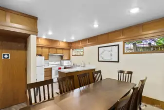 Full kitchen and dining area where you can host a party or meeting.