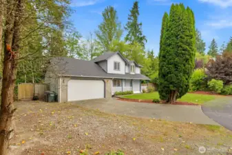 Ample RV/Boat parking