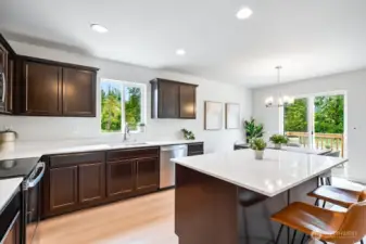 Photographs are for illustrative purposes only. Features, finishes, interior/exterior colors, landscaping and floorplan shown may vary from actual homes built.
