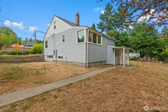 walkway from detached garage