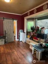 Dining room area with bay window