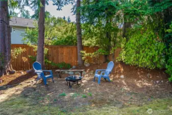 Firepit for those Fall evenings