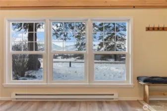 Nature out every window