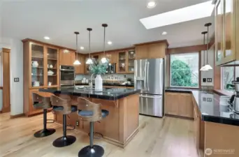 All kitchen appliances are new in Fall 2024