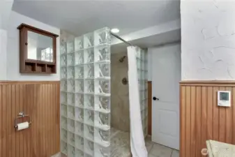 3/4 bath with radiant heated floors