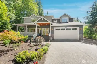 Tucked on a quiet cul-de-sac in beautiful Edmonds, this 2,808 sq ft home sits on a nearly ¾-acre lot