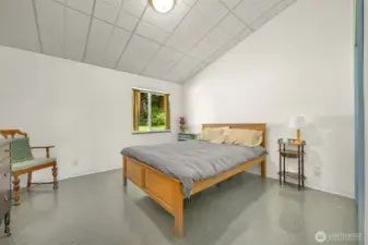 2nd bedroom upstairs