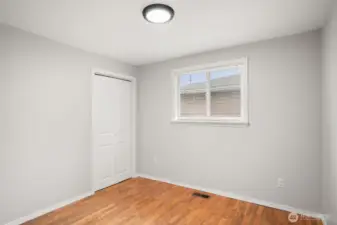 Middle bedroom