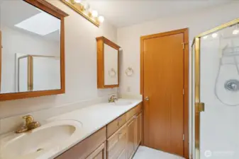 Main bathroom