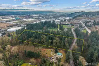 Approximate Lot Lines/Buyer to verify