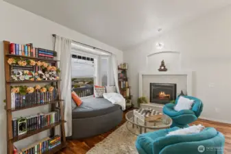 Lovely bay window capitalizes on the stunning Western views,