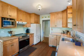 Spacious and great for cooking and visiting