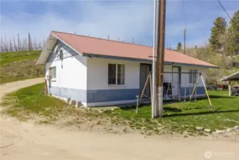 Cinder Block Duplex- 1 bedroom on one side, second side is a studio.