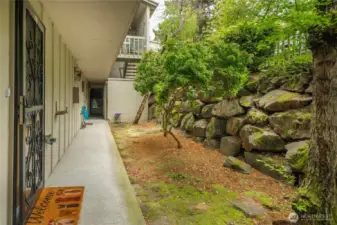 Entry to this unit.
