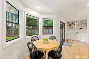 Eat-in Kitchen Cove Overlooks the Pristine Backyard!